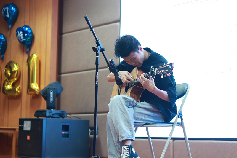 图7 吉他独奏《Like a star》.jpg